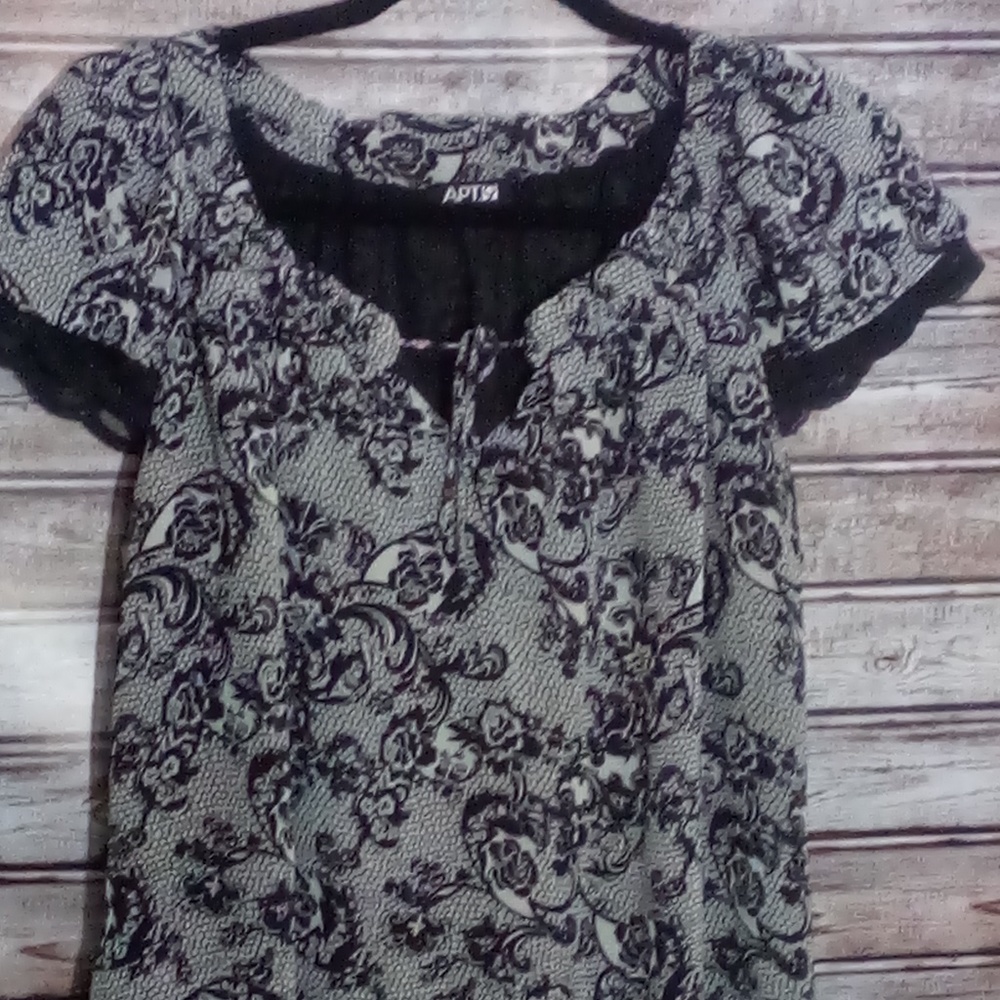 Black and Gray Top Large